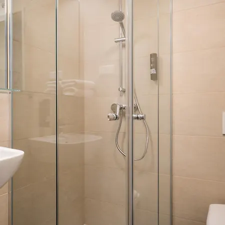 Homaris Nolli ברלין